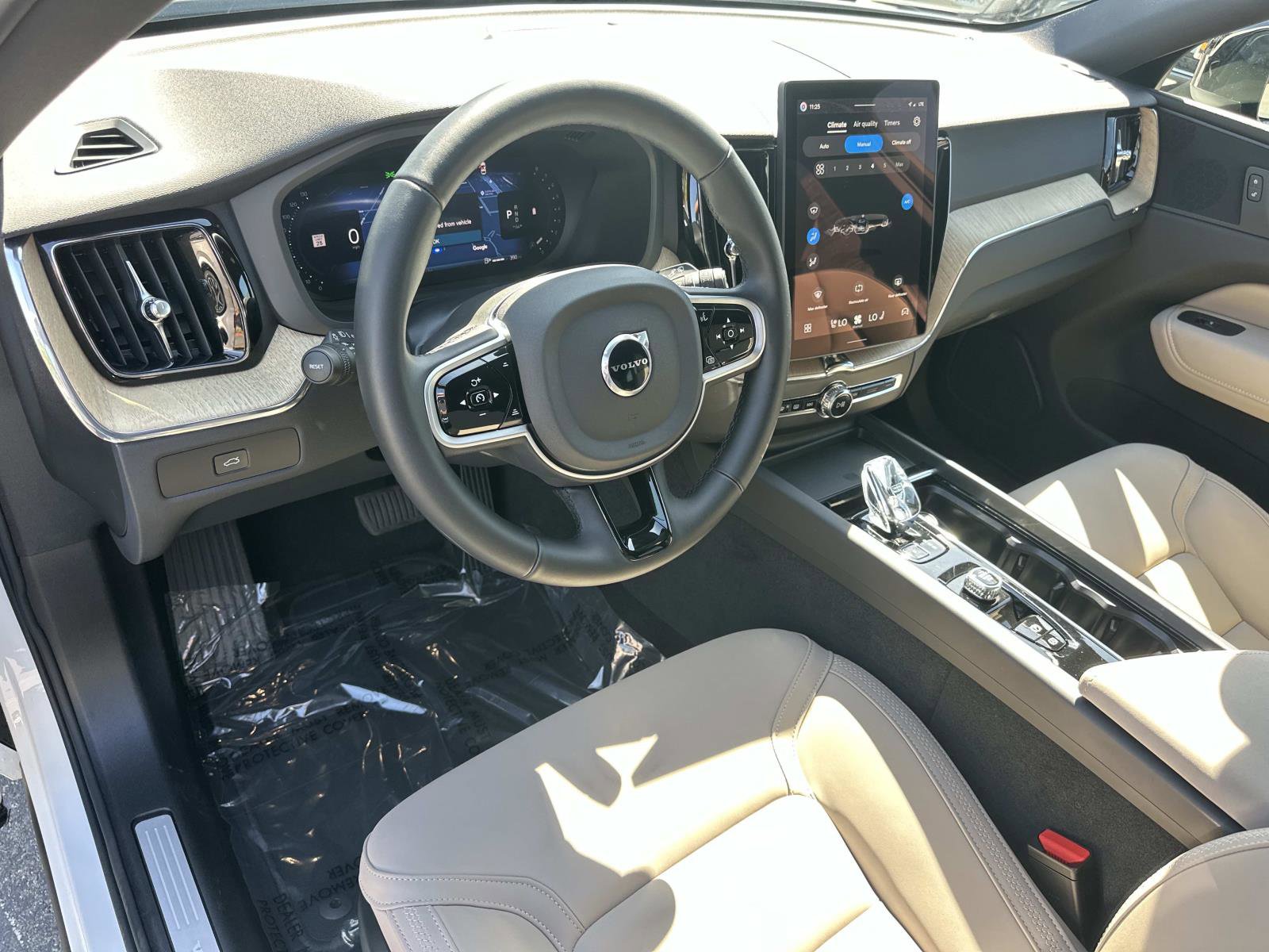 Certified 2026 Volvo XC60 B5 Plus w/ Protection Package Premier image 9