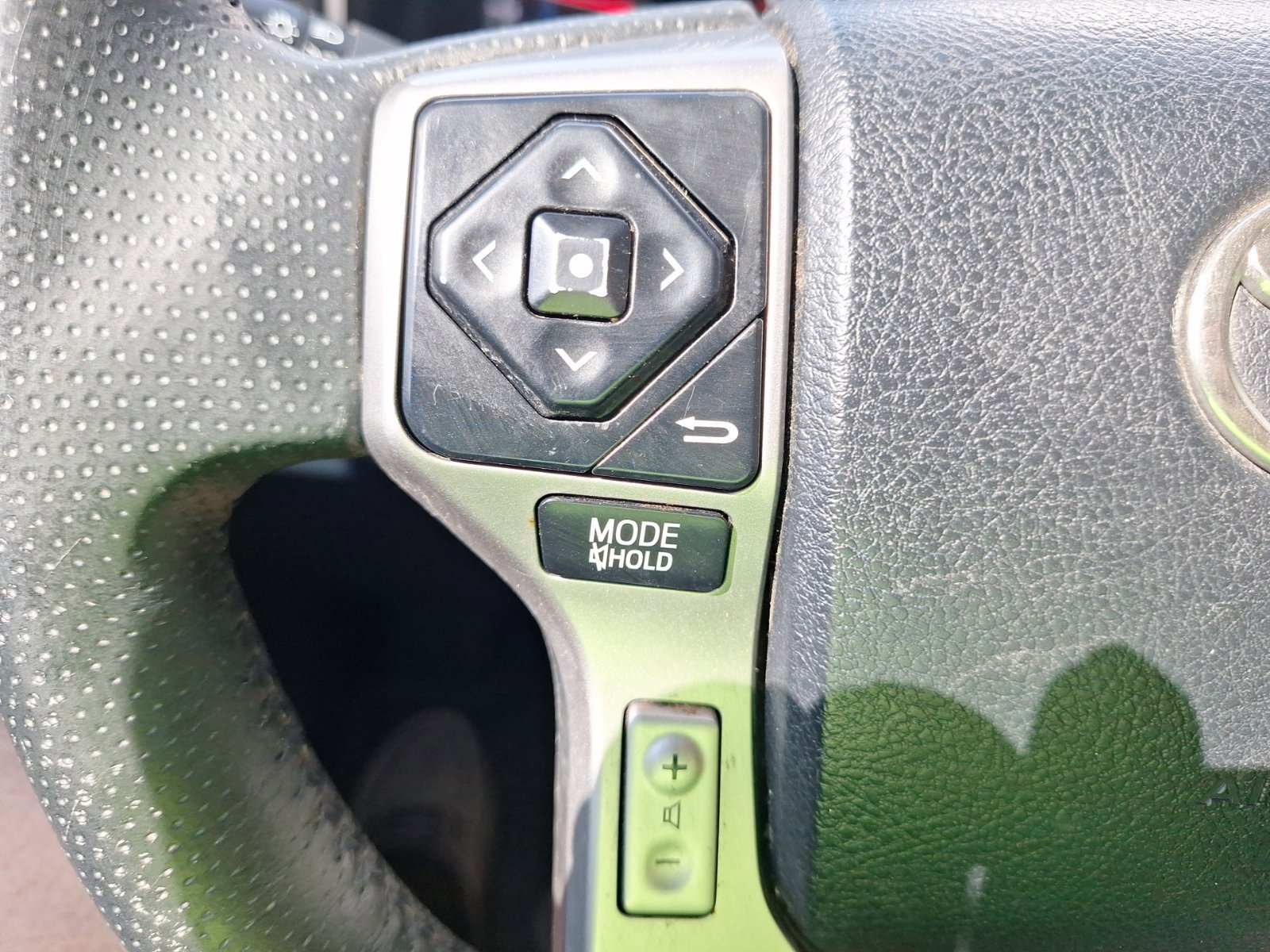 Used 2015 Toyota 4Runner Limited AWD/4WD image 20