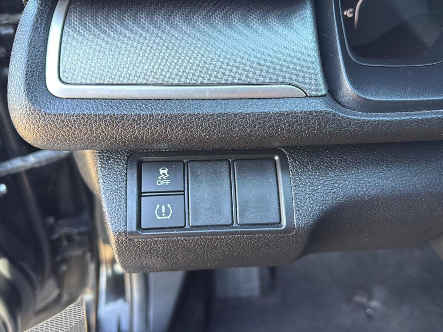 Used 2017 Honda Civic LX image 13