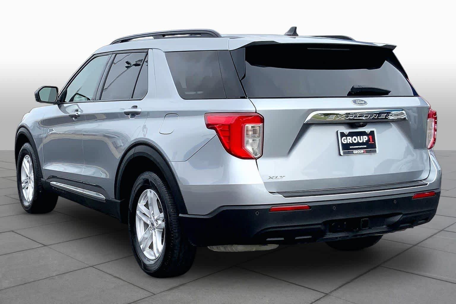 Used 2022 Ford Explorer XLT w/ Class IV Trailer Tow Package RWD image 12