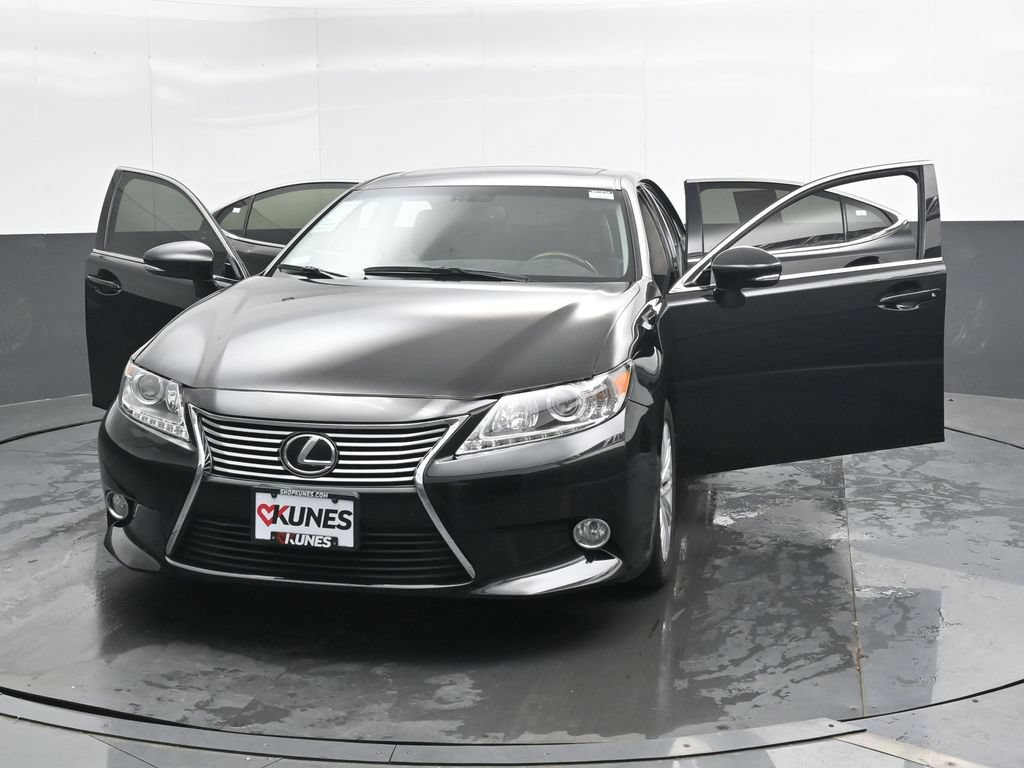 Used 2013 Lexus ES 350 w/ Luxury Pkg FWD image 45