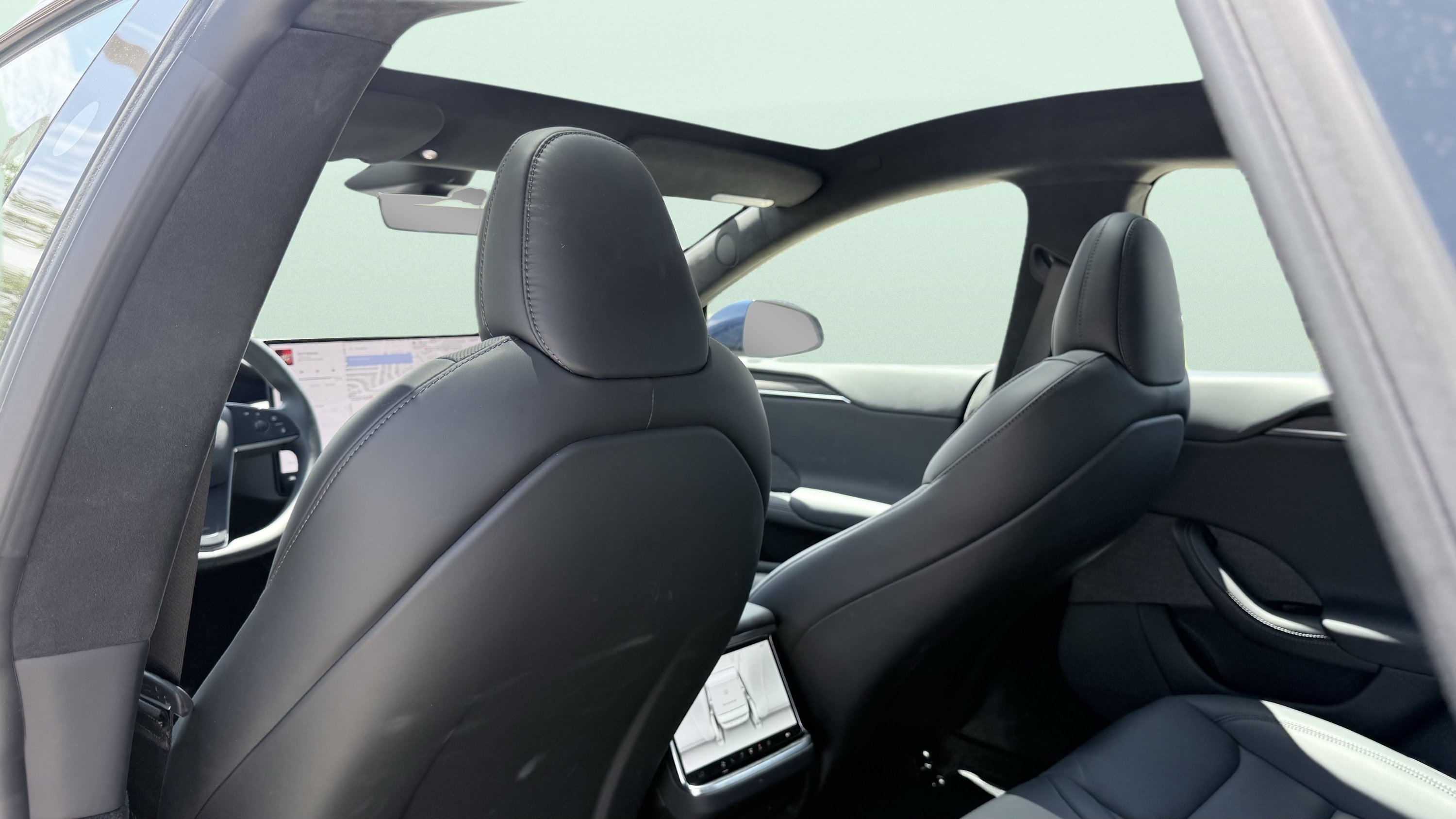 Used 2025 Tesla Model S AWD/4WD image 40