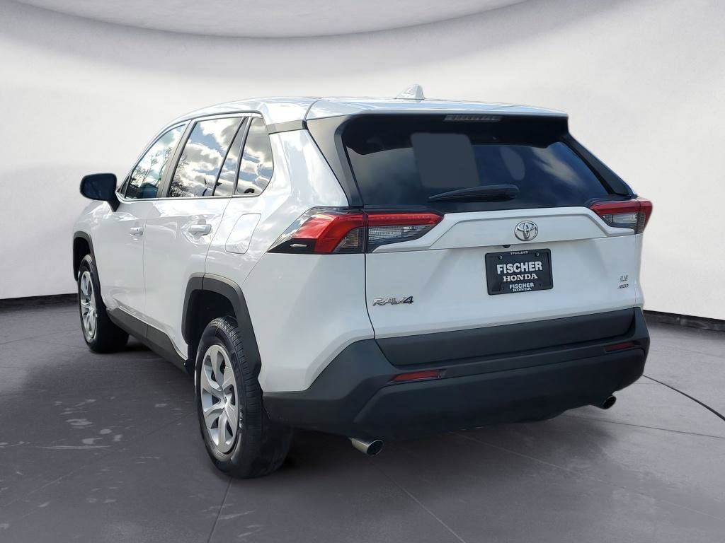 Used 2024 Toyota RAV4 LE image 4