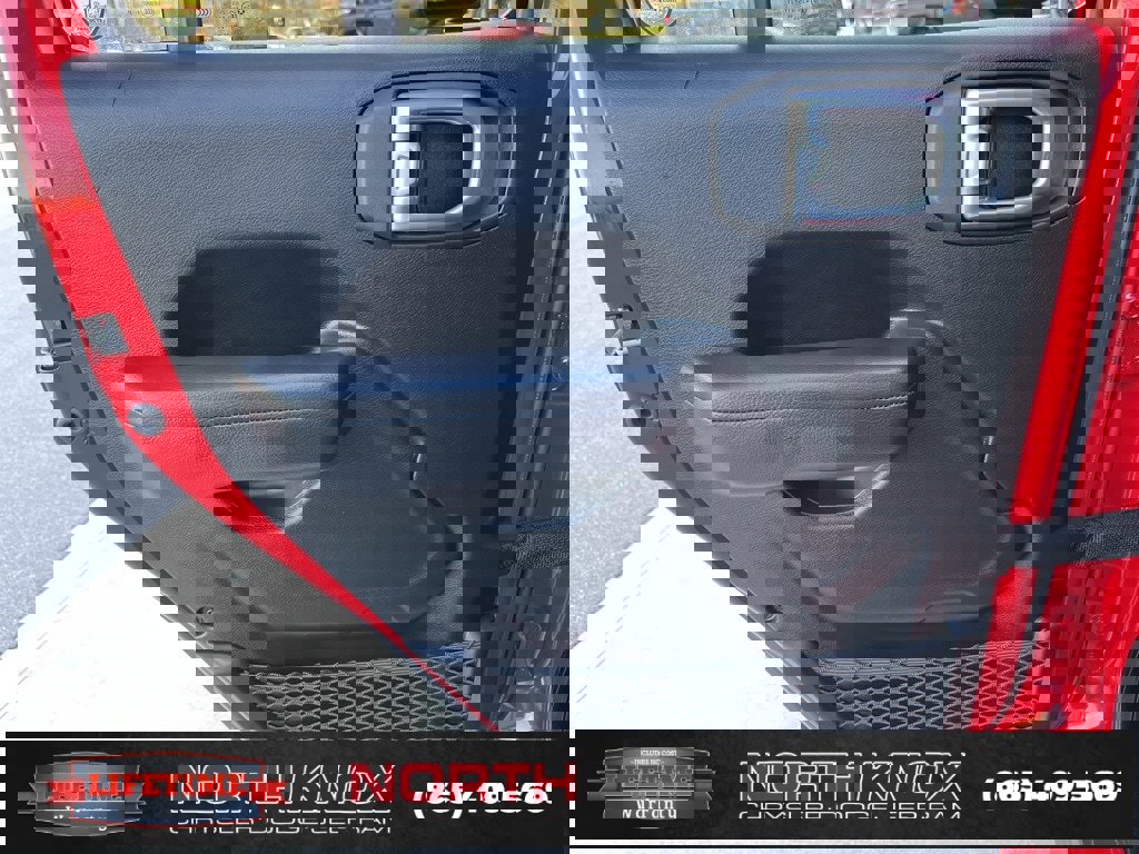 Used 2025 Jeep Wrangler Unlimited Rubicon image 15