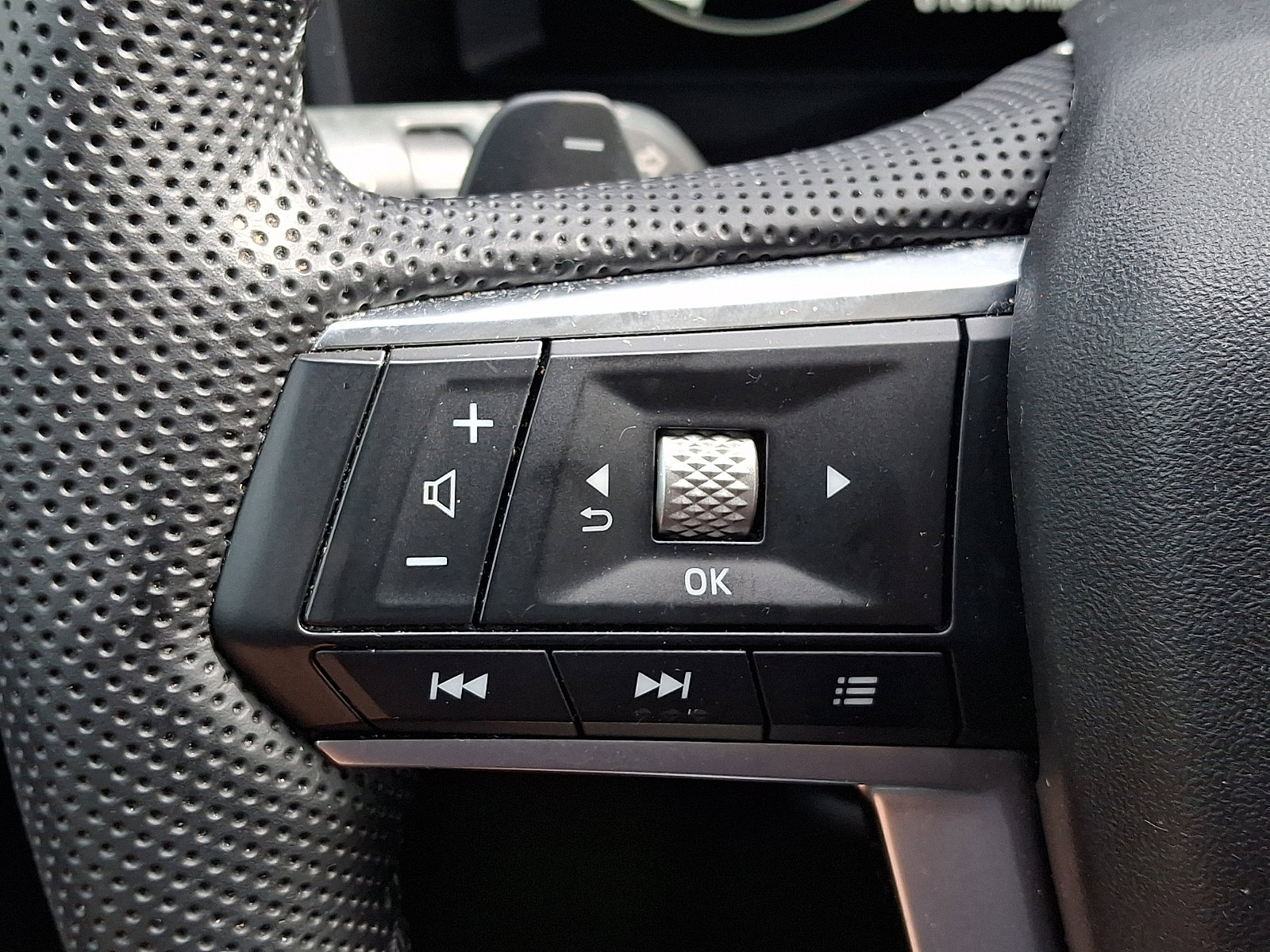 Used 2023 Mitsubishi Outlander SEL 40th Anniversary AWD/4WD image 22