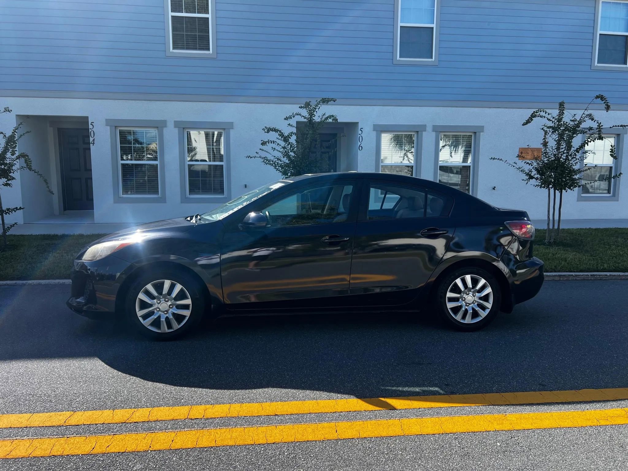 Used 2012 MAZDA MAZDA3 i Sport FWD image 4