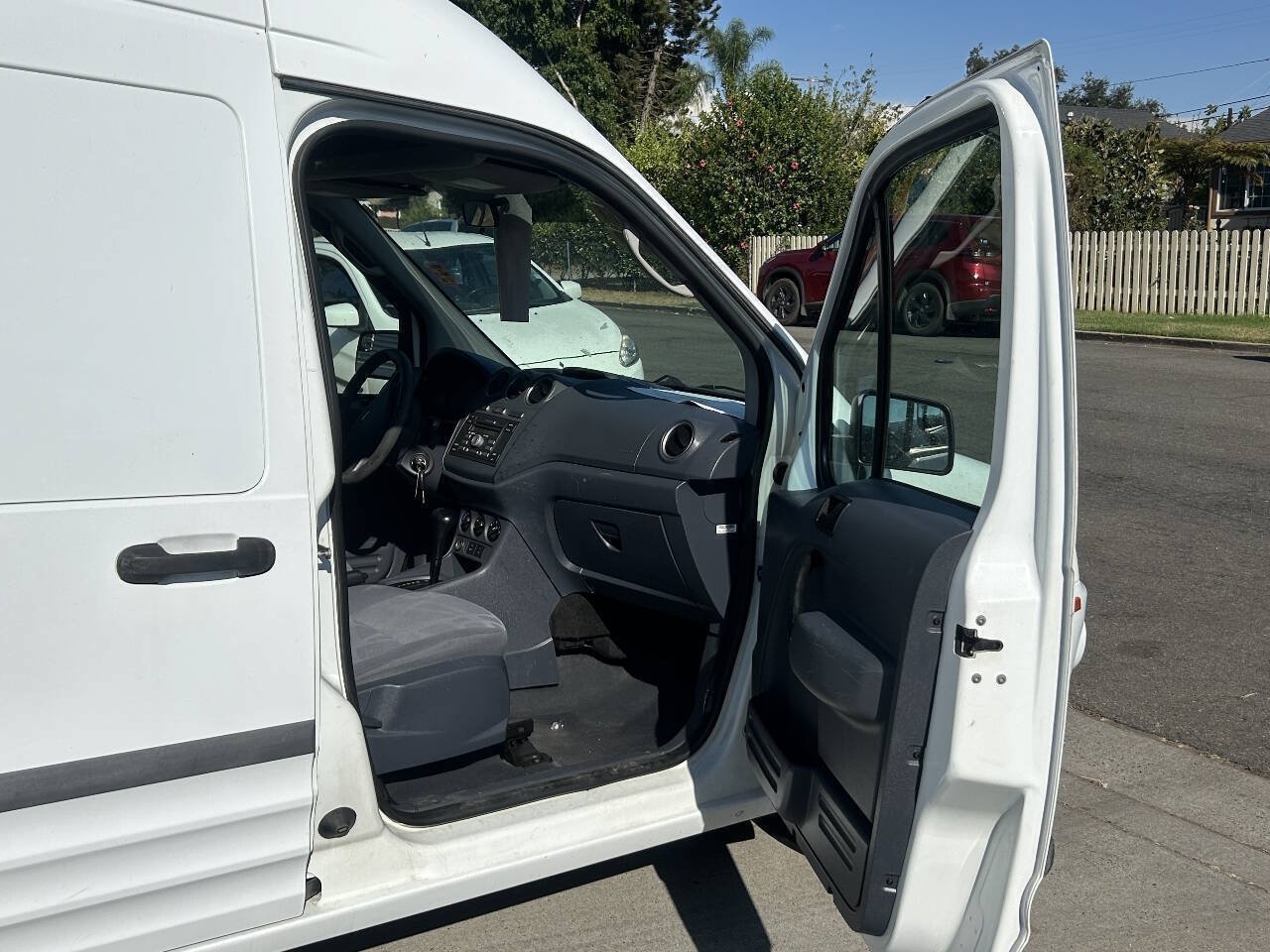 Used 2011 Ford Transit Connect XLT FWD image 16