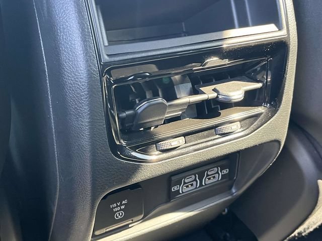 Used 2024 Jeep Grand Cherokee Altitude AWD/4WD image 20