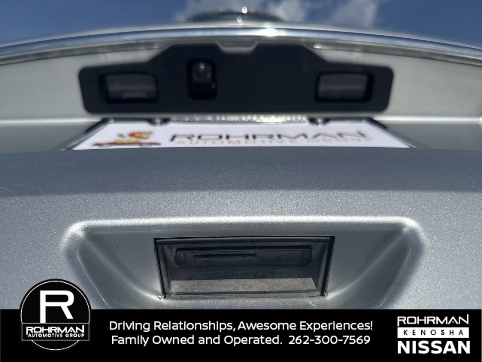 Used 2018 Nissan Rogue S AWD/4WD image 9
