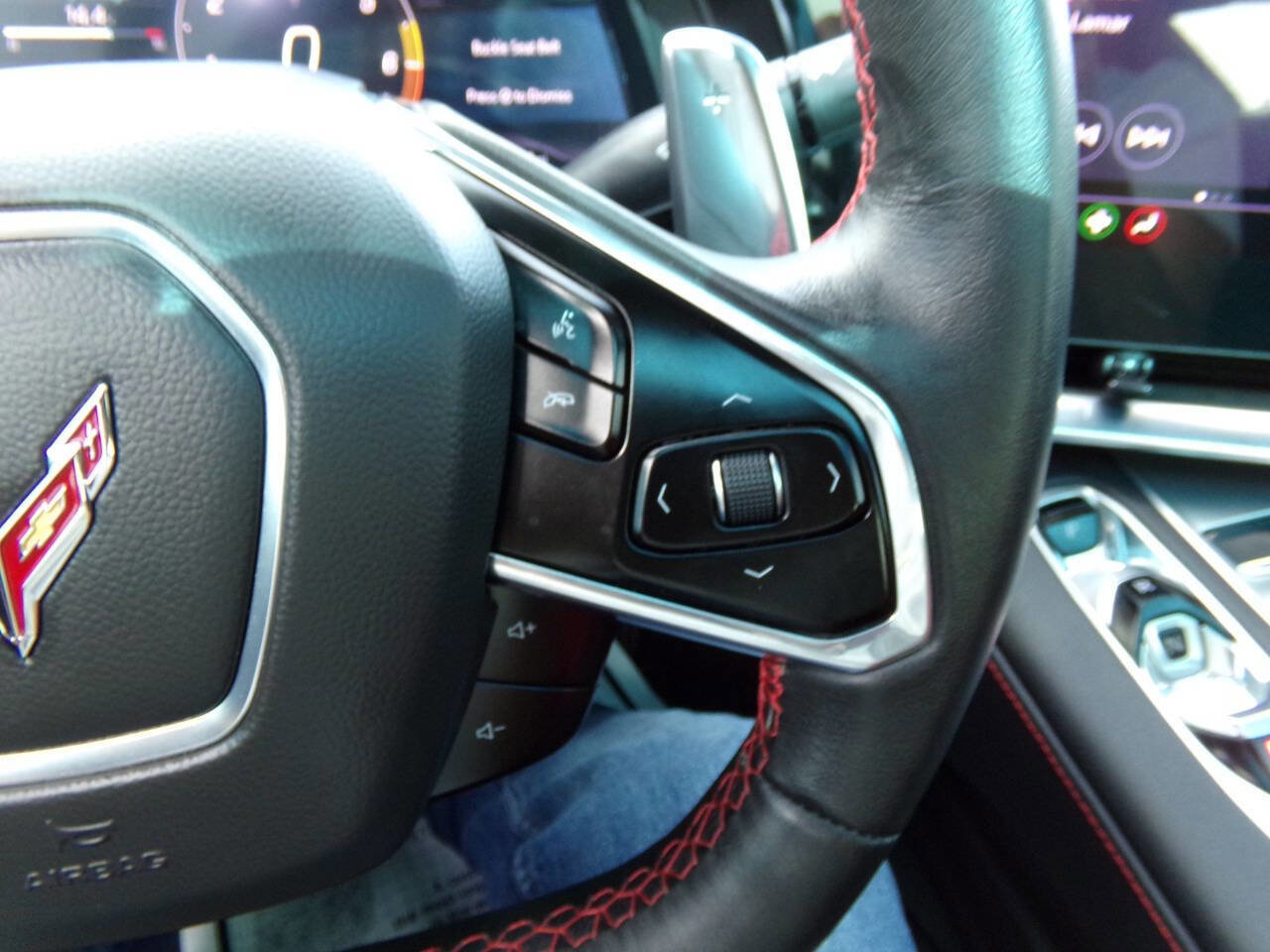 Used 2020 Chevrolet Corvette Stingray Coupe w/ Z51 Performance Package image 27