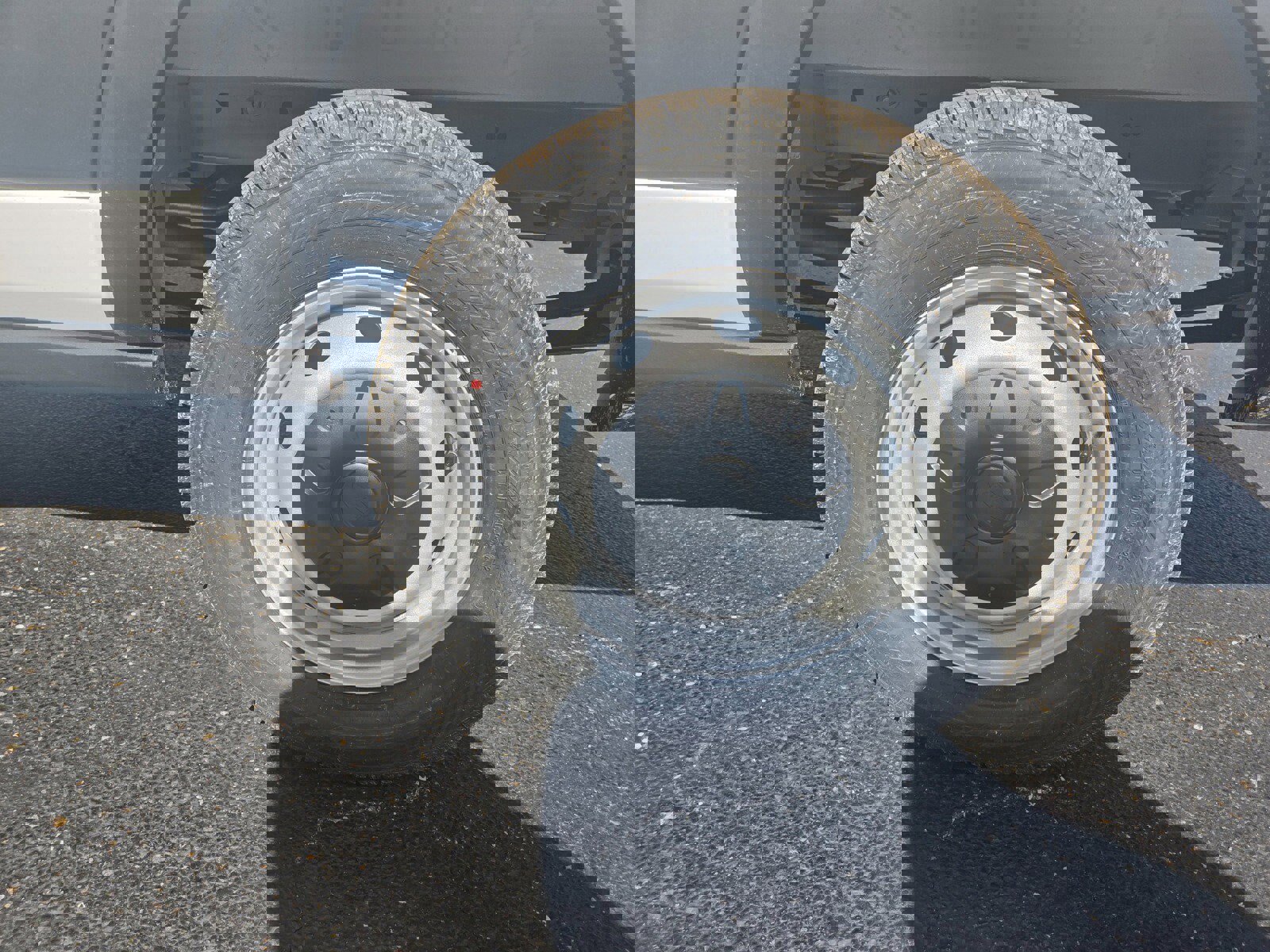 New 2026 Ford Transit 250 148 Medium Roof image 19