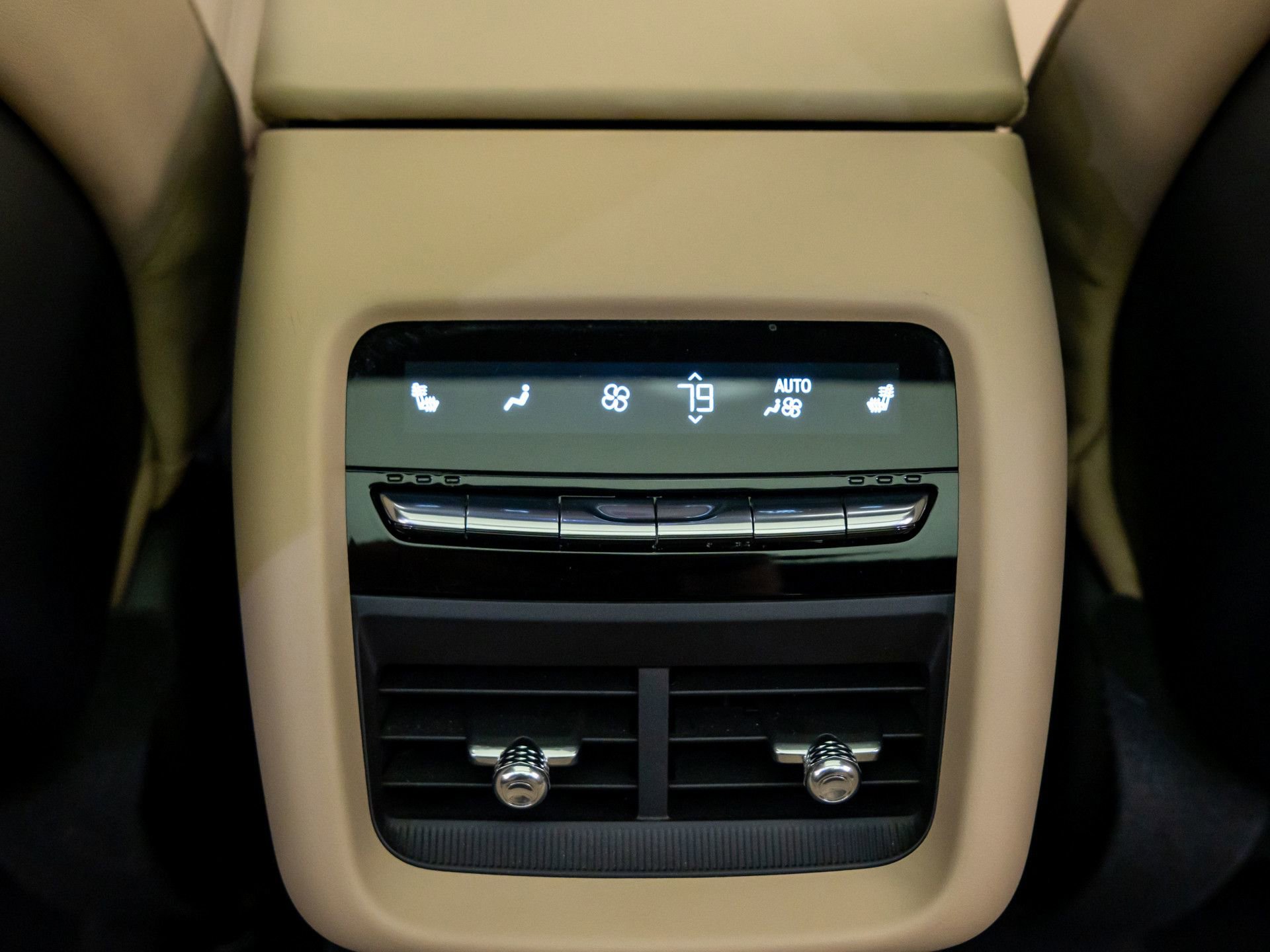 Certified 2025 Cadillac Lyriq Luxury image 25