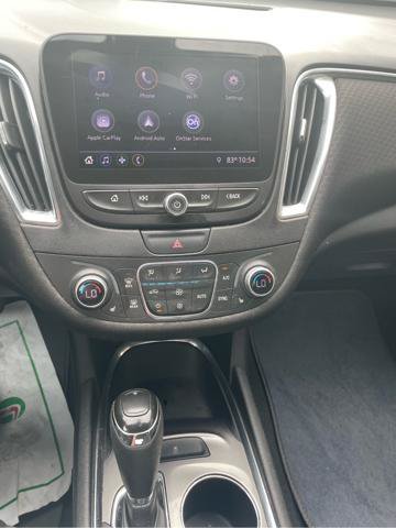 Used 2019 Chevrolet Malibu LT FWD image 15
