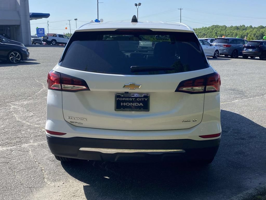 Used 2024 Chevrolet Equinox LT AWD/4WD image 4