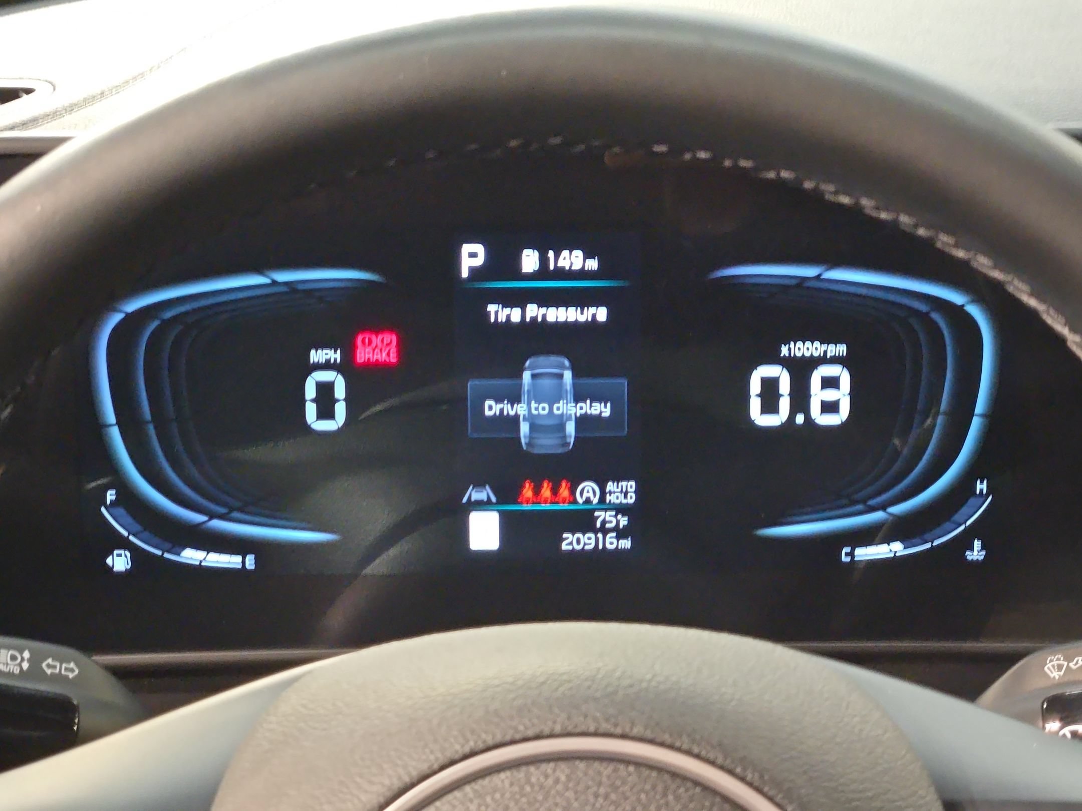 Used 2025 Kia Sportage EX FWD image 15
