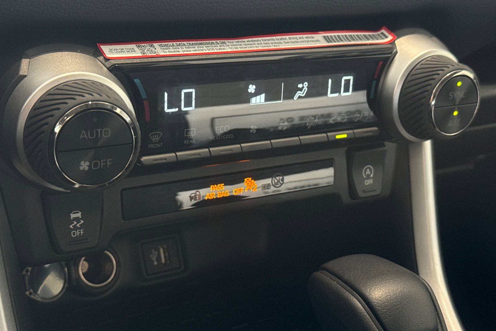 Certified 2025 Toyota RAV4 XLE image 27