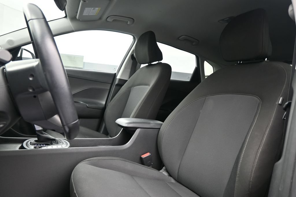Used 2025 Hyundai Kona SEL FWD image 11