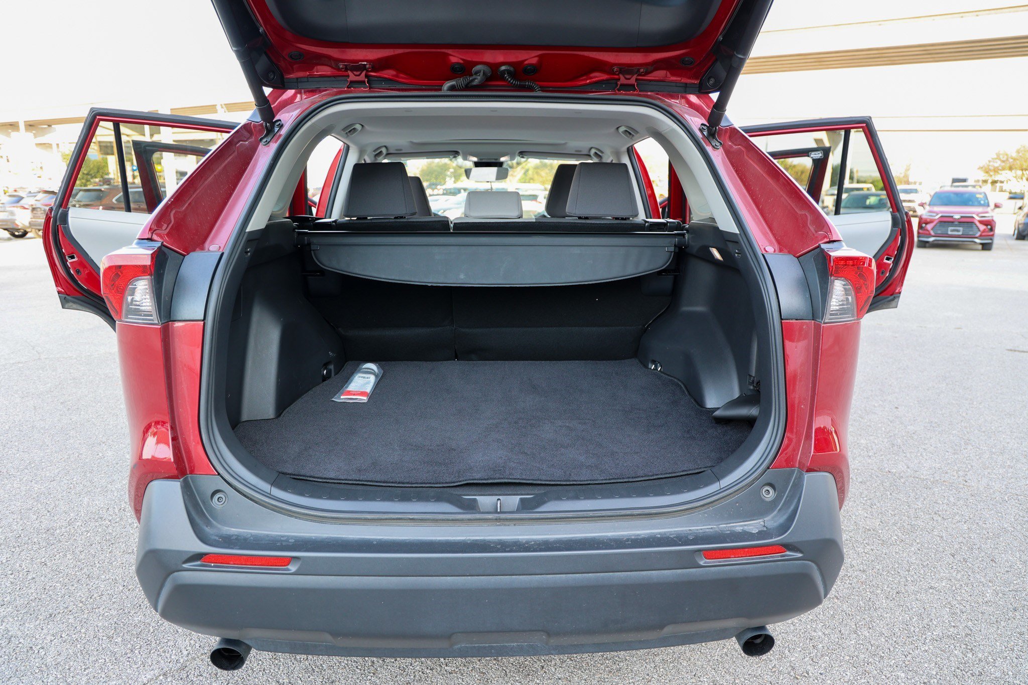 Certified 2025 Toyota RAV4 XLE w/ Convenience Package FWD image 37