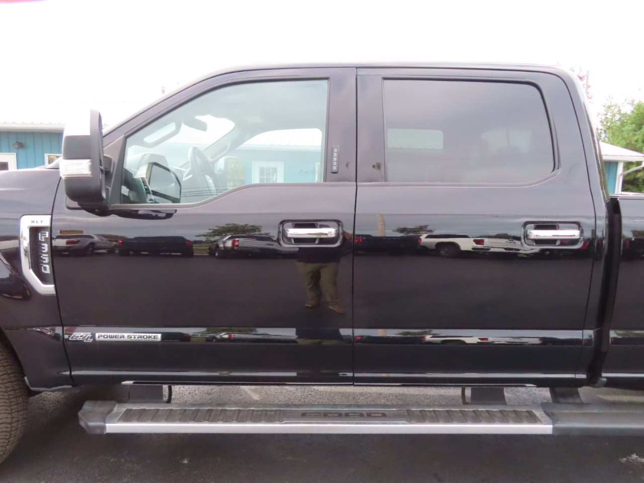 Used 2022 Ford F350 XLT w/ XLT Premium Package image 14