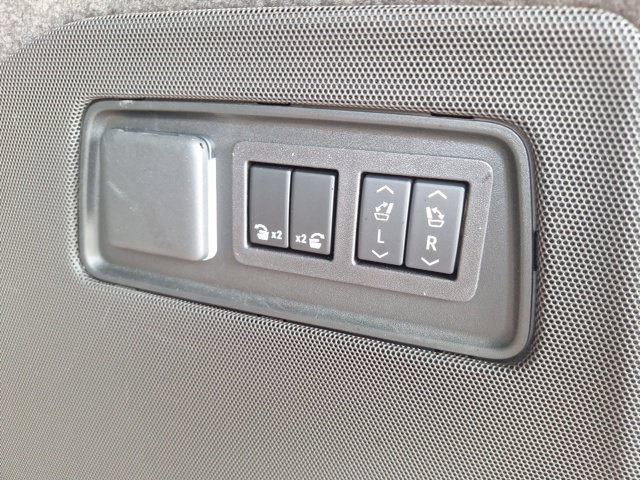 Used 2024 Cadillac Escalade Premium Luxury w/ LPO, Floor Liner Package AWD/4WD image 20