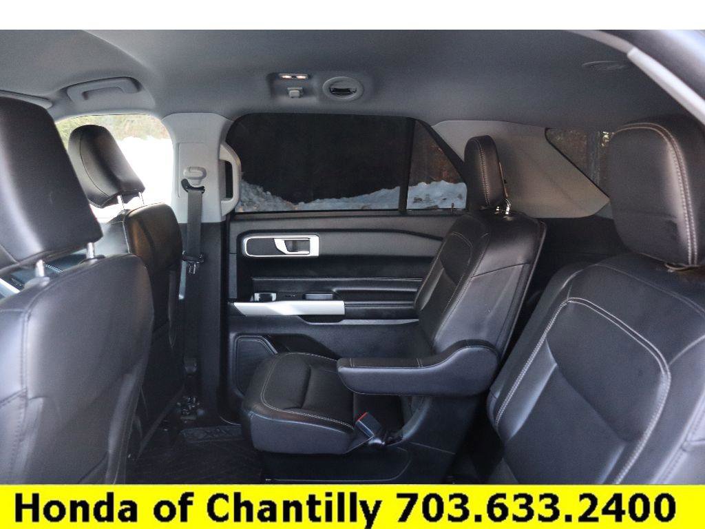 Used 2022 Ford Explorer XLT w/ Equipment Group 202A image 27