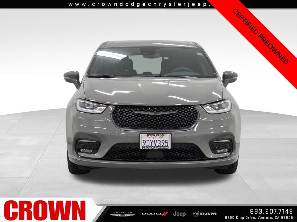 Certified 2022 Chrysler Pacifica Touring-L w/ S Appearance Package image 2