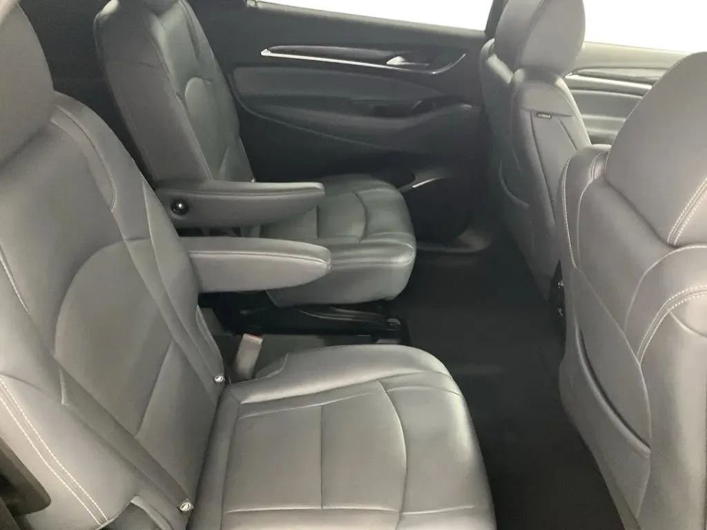 Used 2024 Buick Enclave Premium image 14