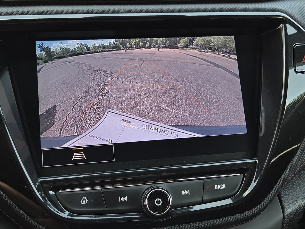 Used 2023 Chevrolet TrailBlazer RS w/ Sun and Liftgate Package FWD image 11