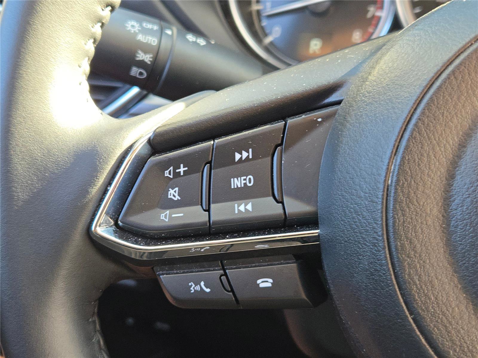 Used 2025 MAZDA CX-5 AWD 2.5 S w/ Select Package image 33