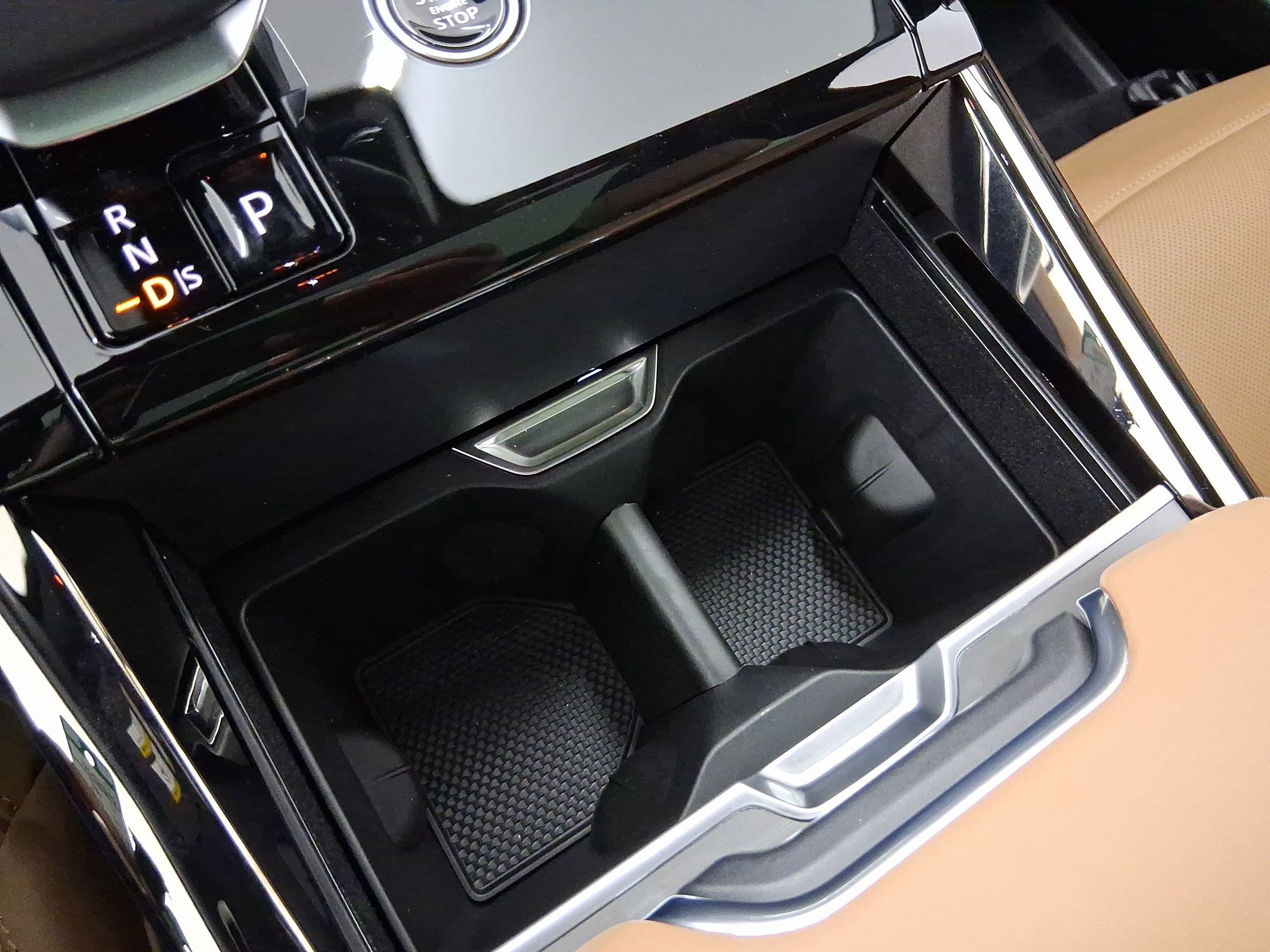 New 2025 Land Rover Range Rover Sport SE image 27