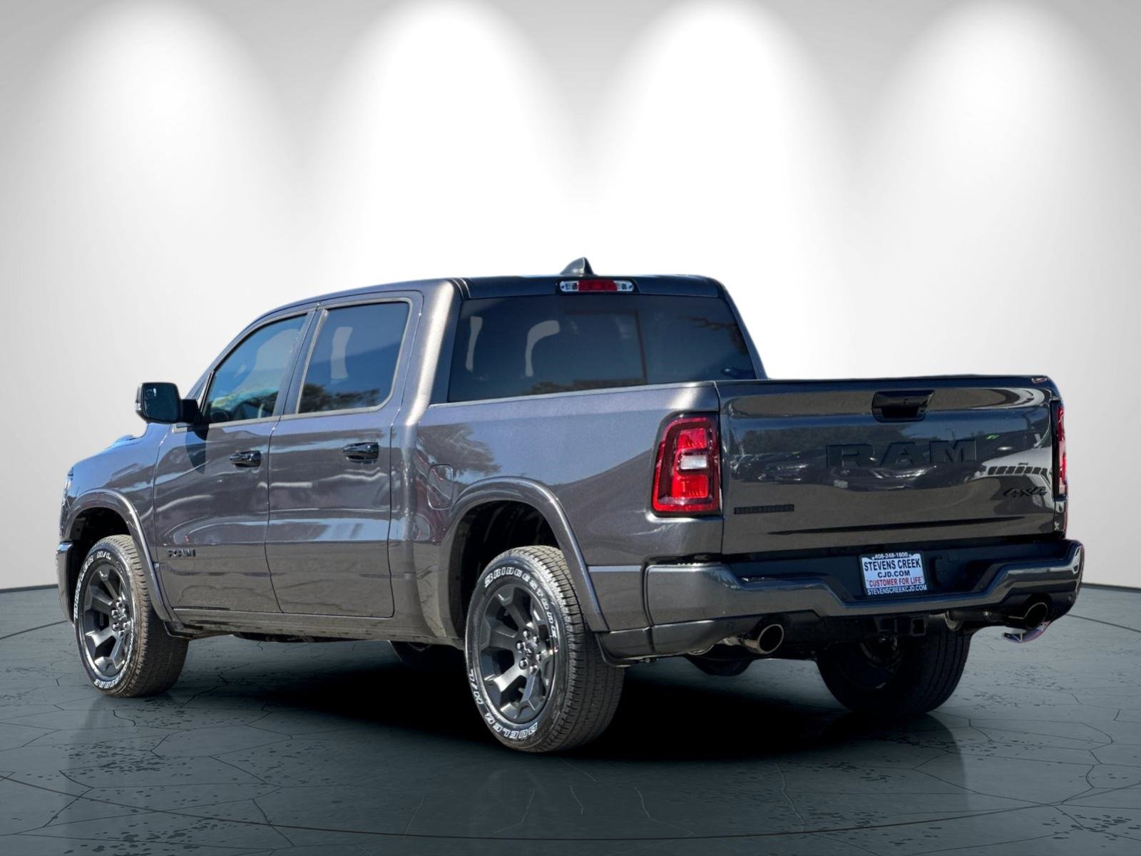 New 2026 RAM 1500 4x4 Crew Cab image 6