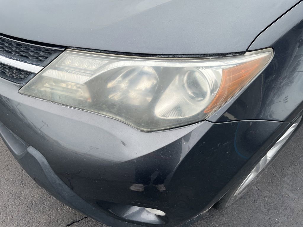 Used 2013 Toyota RAV4 XLE image 13