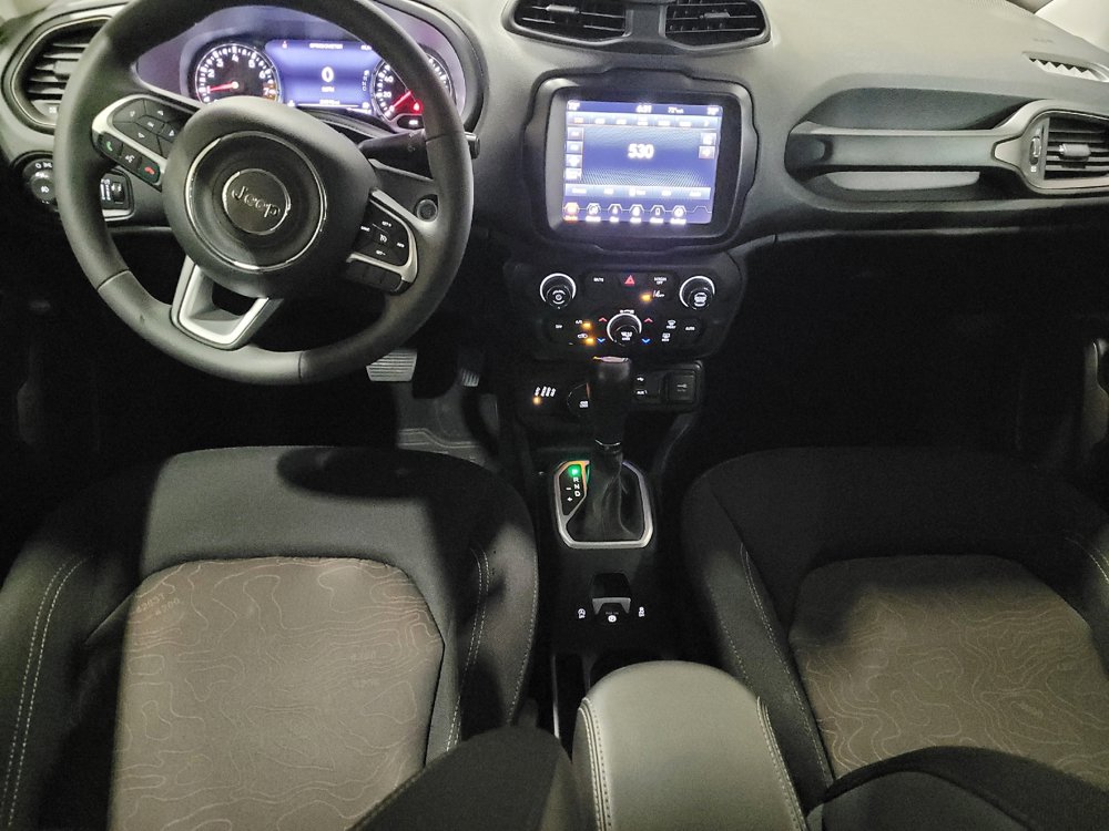 Used 2023 Jeep Renegade Latitude image 22