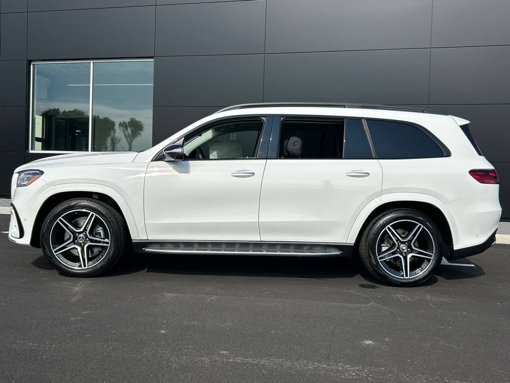 New 2026 Mercedes-Benz GLS 450 4MATIC image 4