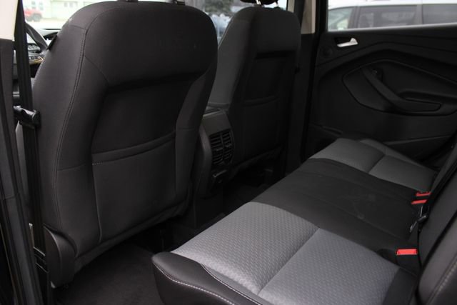 Used 2017 Ford Escape SE w/ Equipment Group 201A image 23