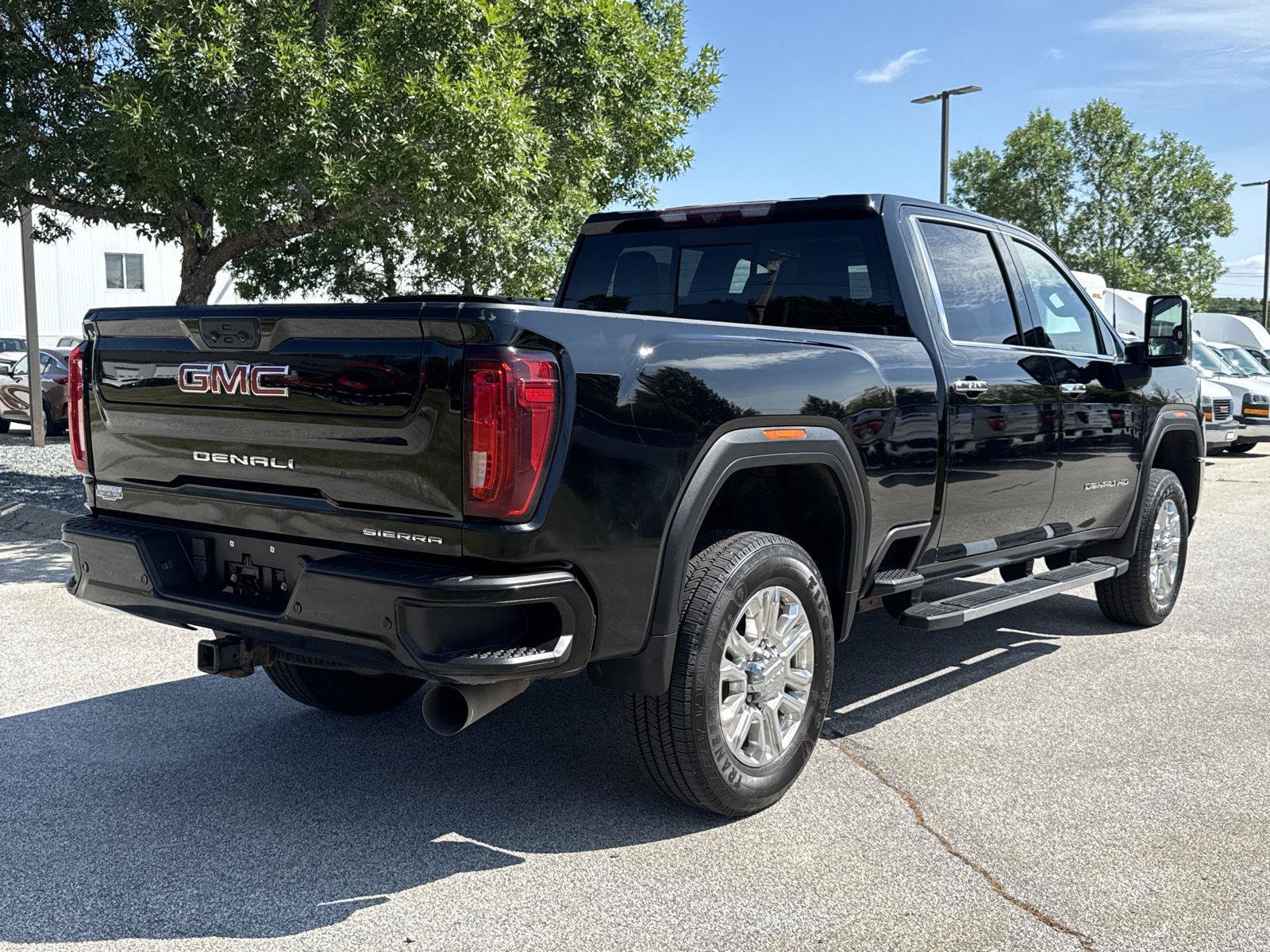 Used 2021 GMC Sierra 2500 Denali w/ Denali Ultimate Package AWD/4WD image 8