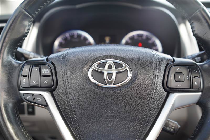 Used 2015 Toyota Highlander XLE FWD image 52