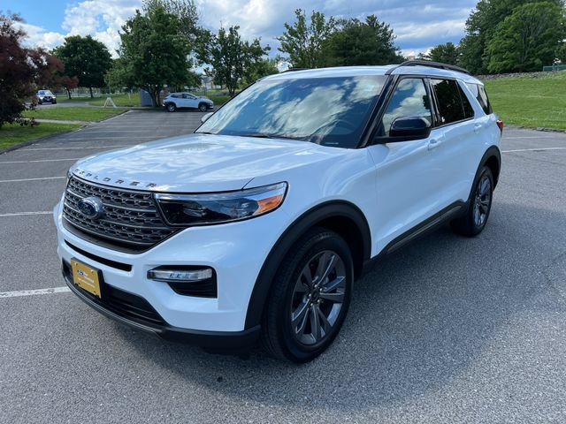 Certified 2024 Ford Explorer XLT w/ Equipment Group 202A AWD/4WD image 5