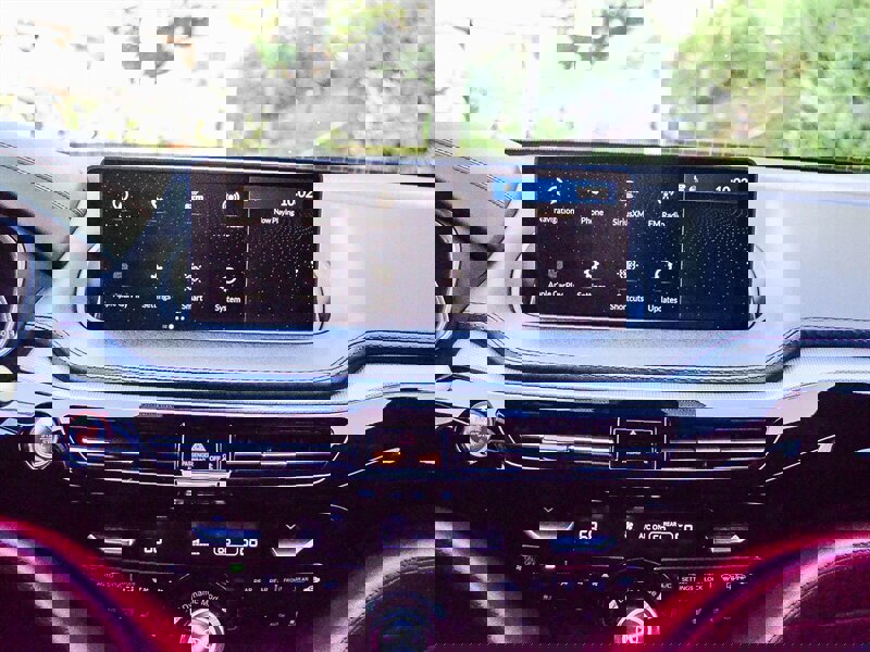 Used 2023 Acura MDX A-Spec image 17