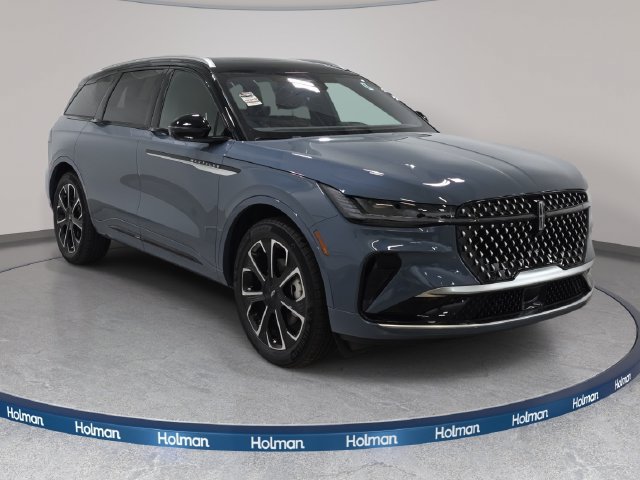 New 2026 Lincoln Nautilus Reserve AWD/4WD image 3