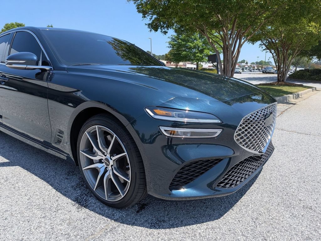 Used 2025 Genesis G70 2.5T RWD image 9
