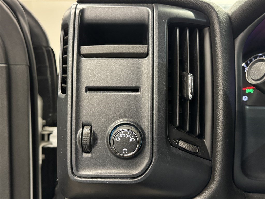 Used 2016 Chevrolet Silverado 2500 W/T AWD/4WD image 28