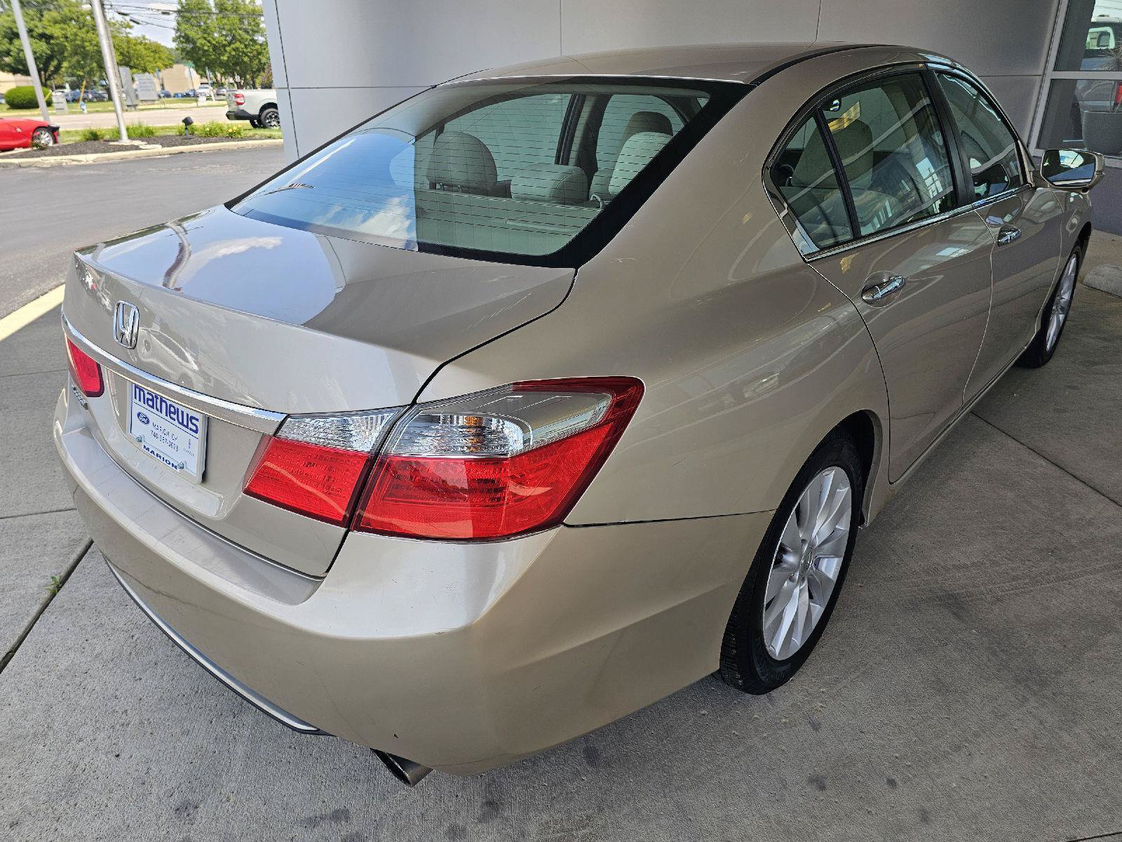 Used 2014 Honda Accord EX image 5