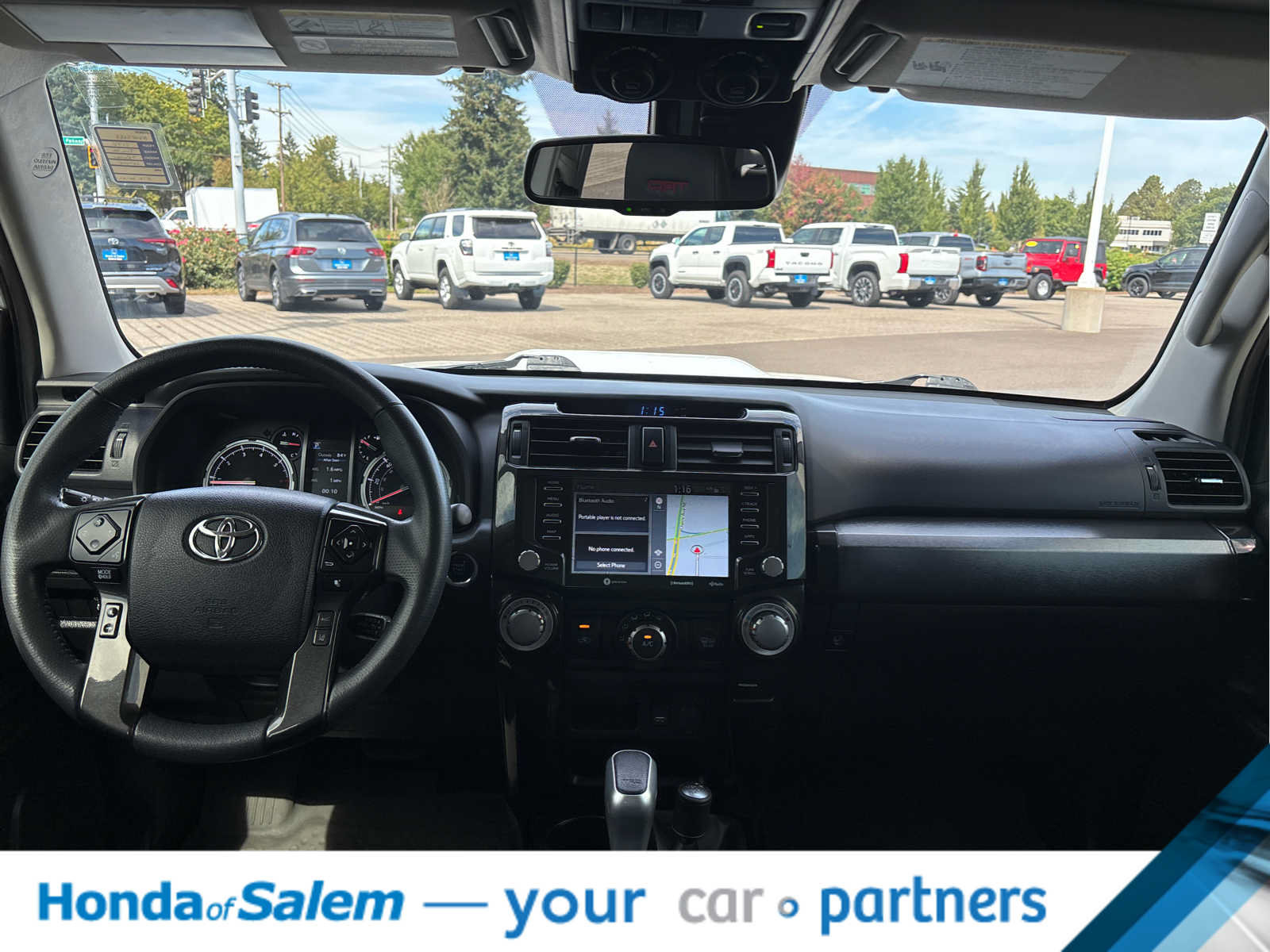 Used 2022 Toyota 4Runner TRD Off-Road Premium AWD/4WD image 10