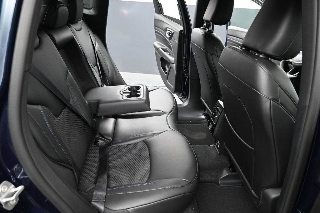 New 2026 Jeep Compass Latitude AWD/4WD image 25