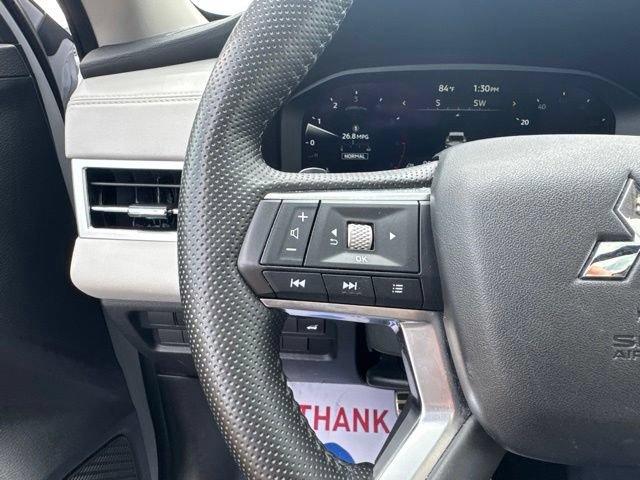 Used 2025 Mitsubishi Outlander SEL AWD/4WD image 19