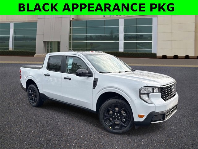 New 2025 Ford Maverick XLT w/ Black Appearance Package