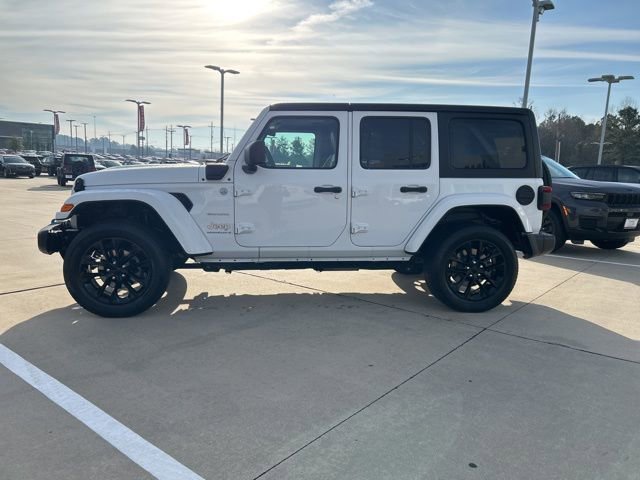 Used 2023 Jeep Wrangler Unlimited Sahara image 5