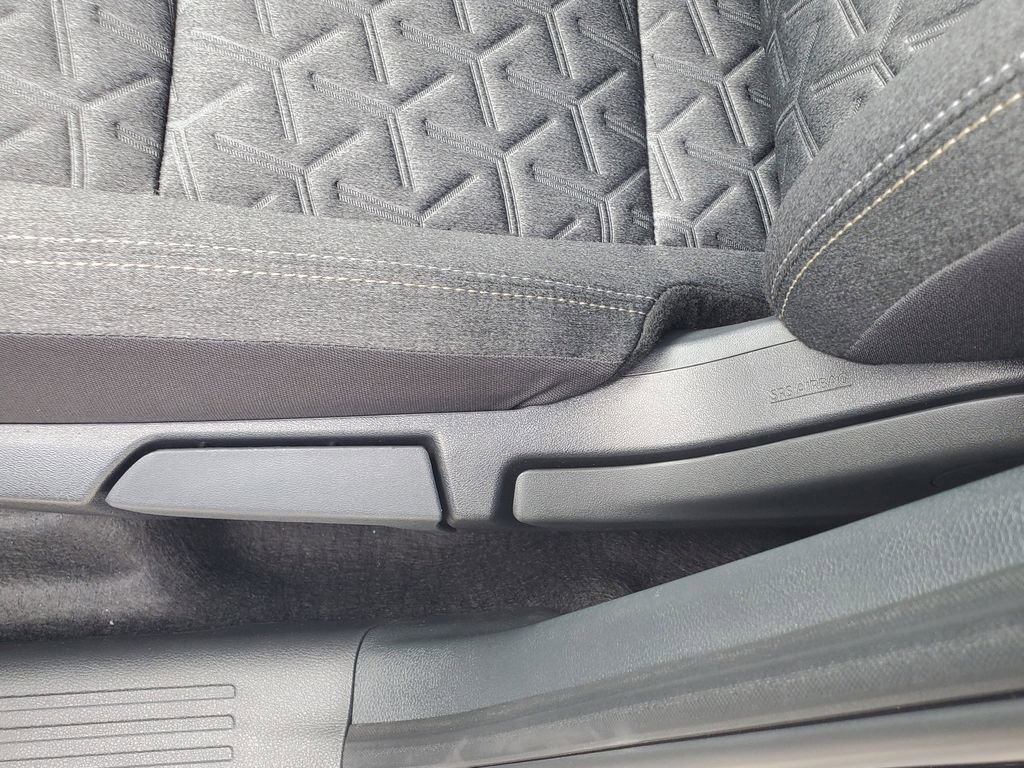 New 2025 Nissan Kicks SV w/ Charging Package image 19