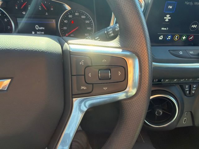 Used 2025 Chevrolet Blazer LT w/ Driver Confidence Package FWD image 23